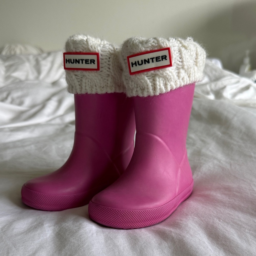 Hunter Kids Fuchsia Rainboots with Cream Knit Cuff Sz 8T
